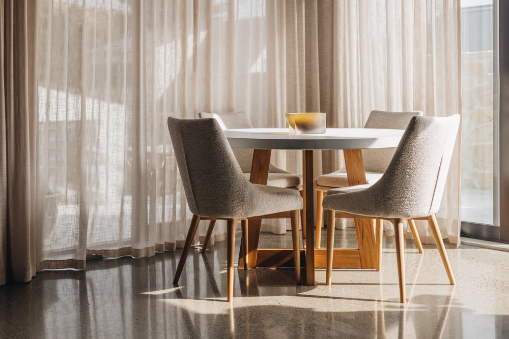 Echo Dining Table