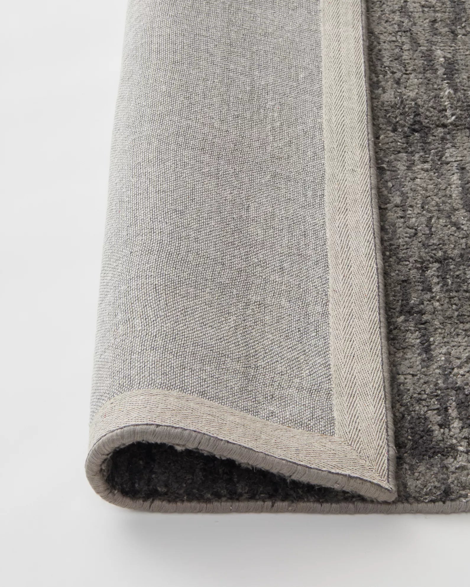 Almonte Rug