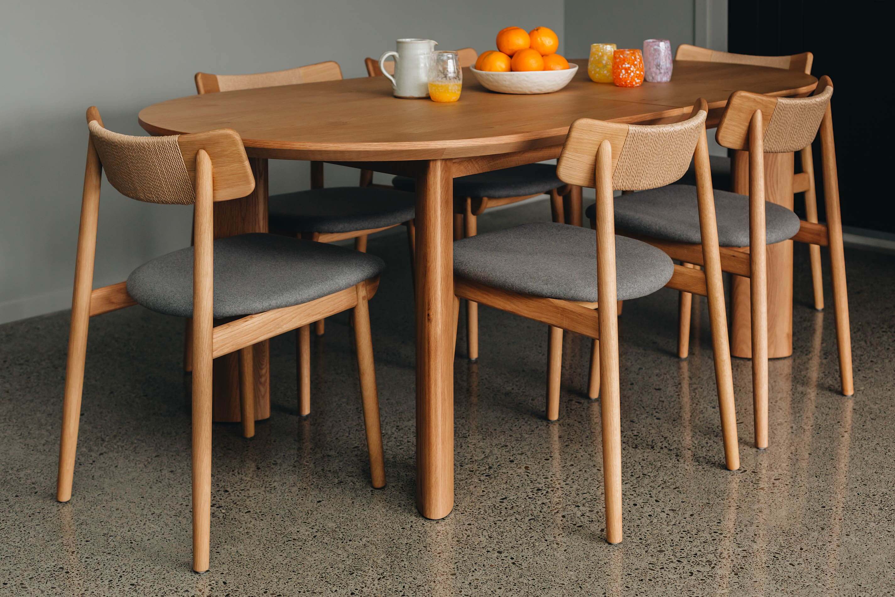 Kontur Oak Extension Dining Table
