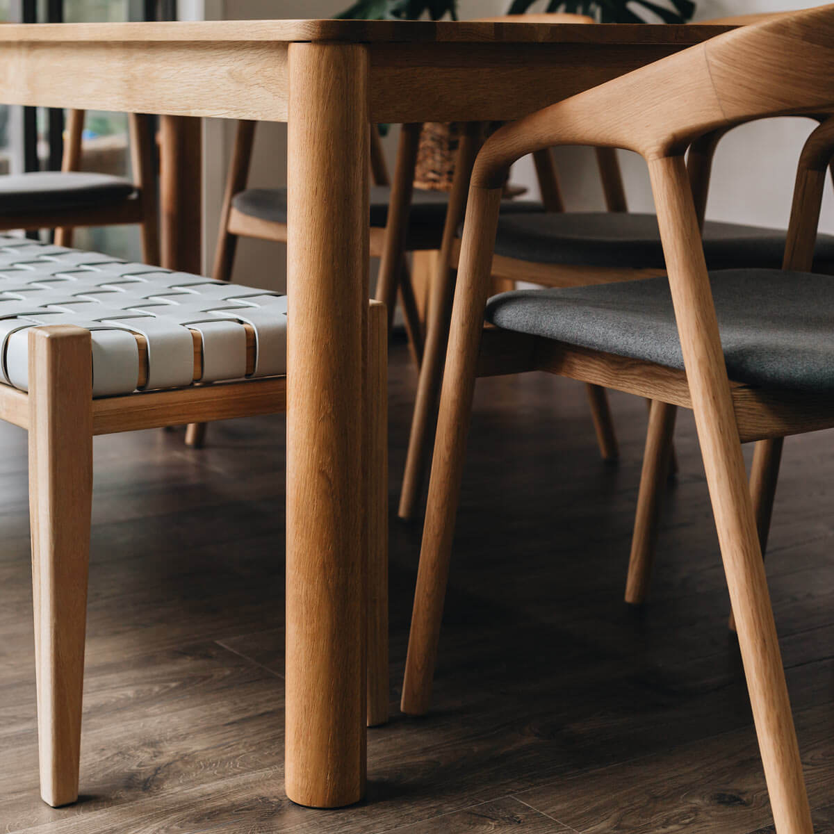 Oliver Dining Table 160