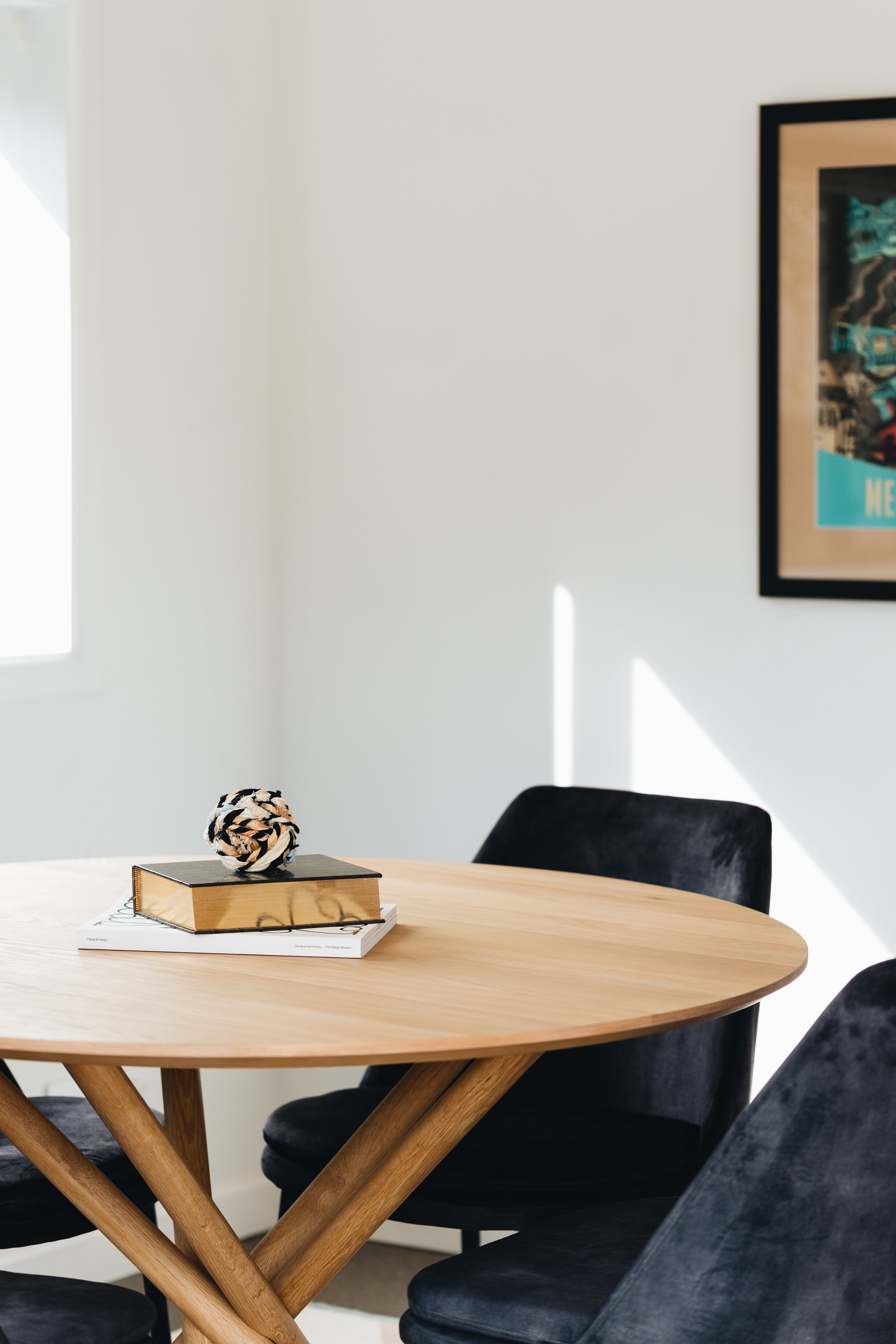 Harper Table