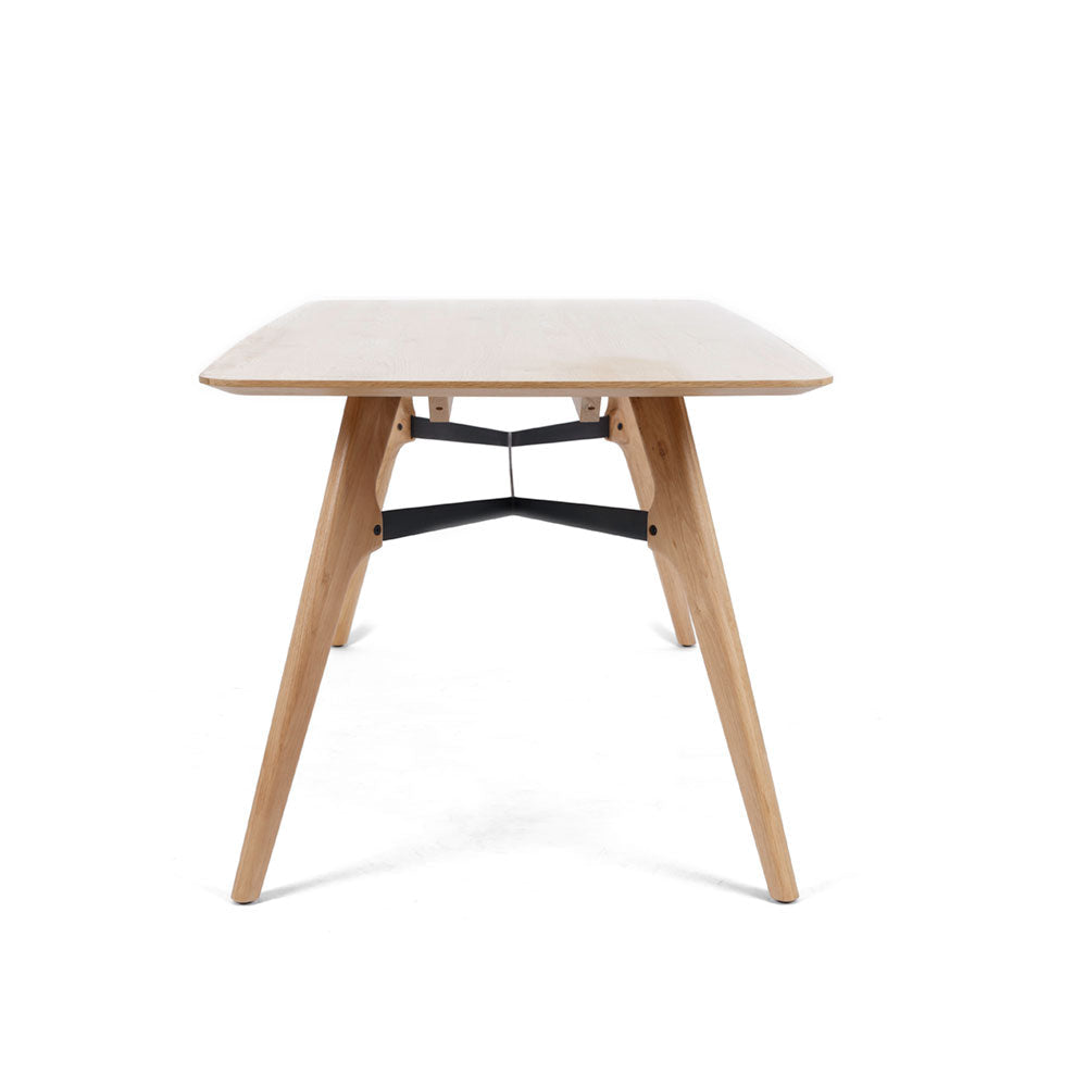 Flow Medium Dining Table
