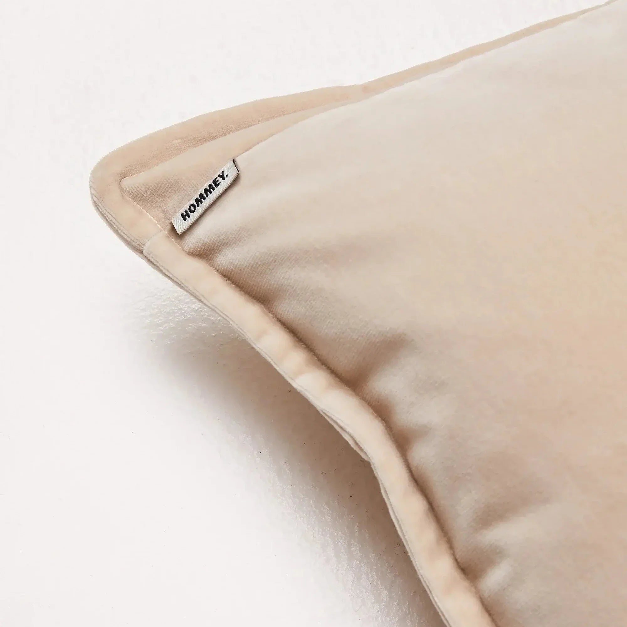 Essential Velvet - Champagne Fizz Cushion
