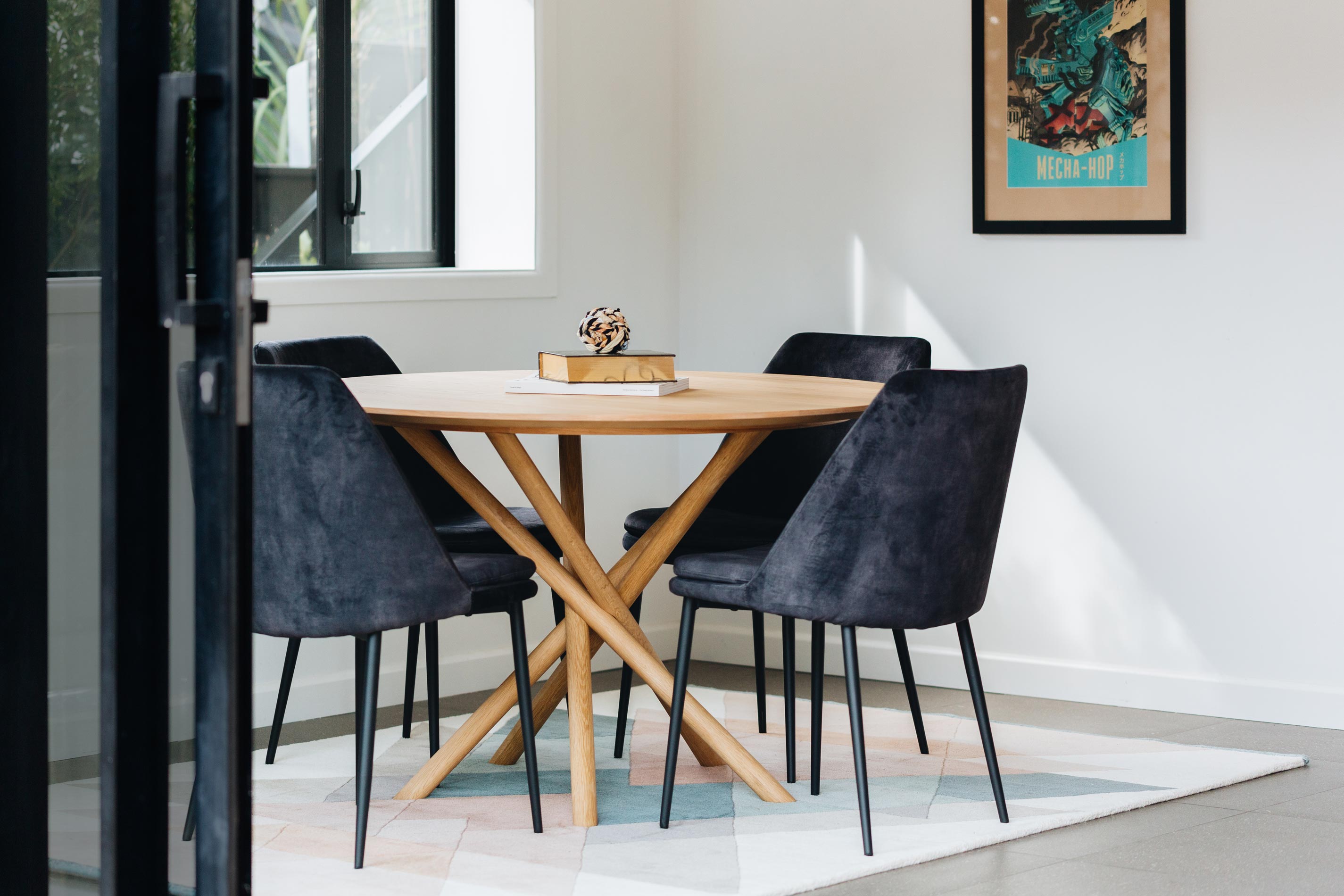 Harper Table